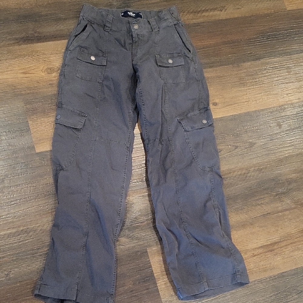 Hollister Women's Charcoal Cargo Pants